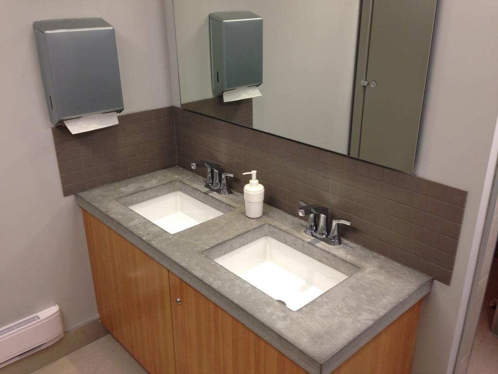 Ubc Whistler Lodge Room photo
