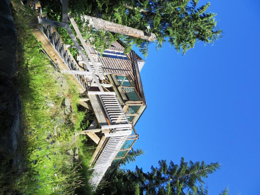 Ubc Whistler Lodge Exterior photo